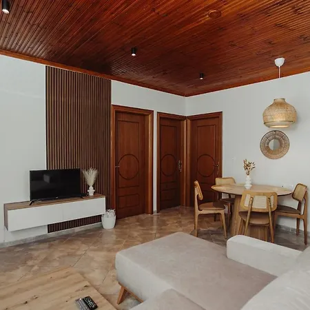 Nikolaidis Family Friendly Vakantiehuis Nea Kallikrateia